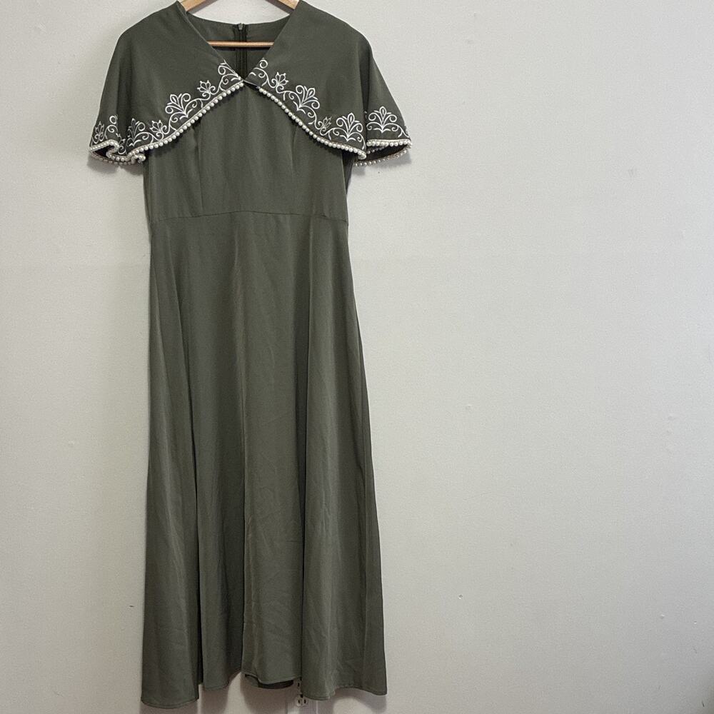 SHEIN Green Solid A-Line Long Dress L Round Neck Cape Sleeve Embroidered Pearl